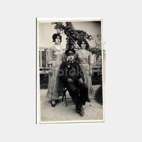 Asker ve Kadınlar Fotoğraf