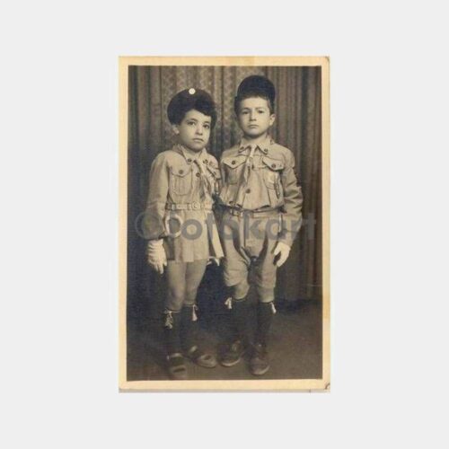 İki İzci Çocuk Stüdyo Fotoğraf