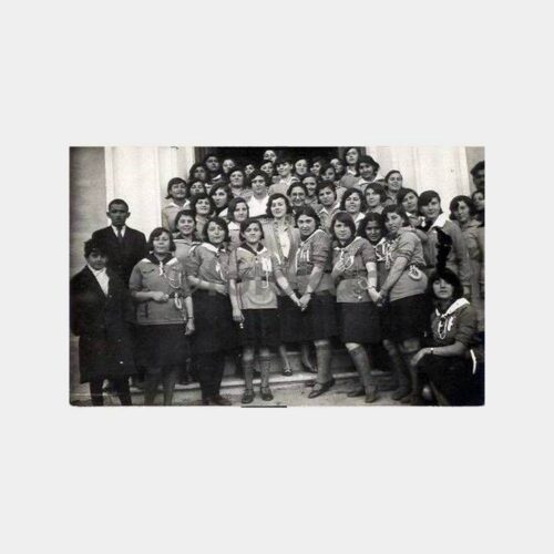 İzci Kızlar Toplu Fotoğraf