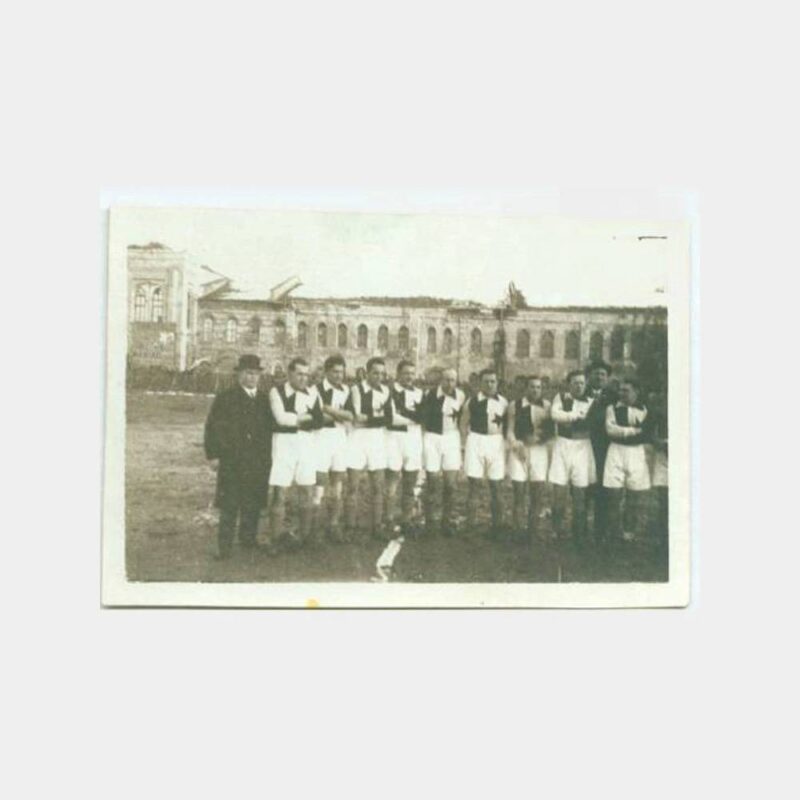 1933 Taksim Stadı Güneş Futbol Takımı Fotoğraf