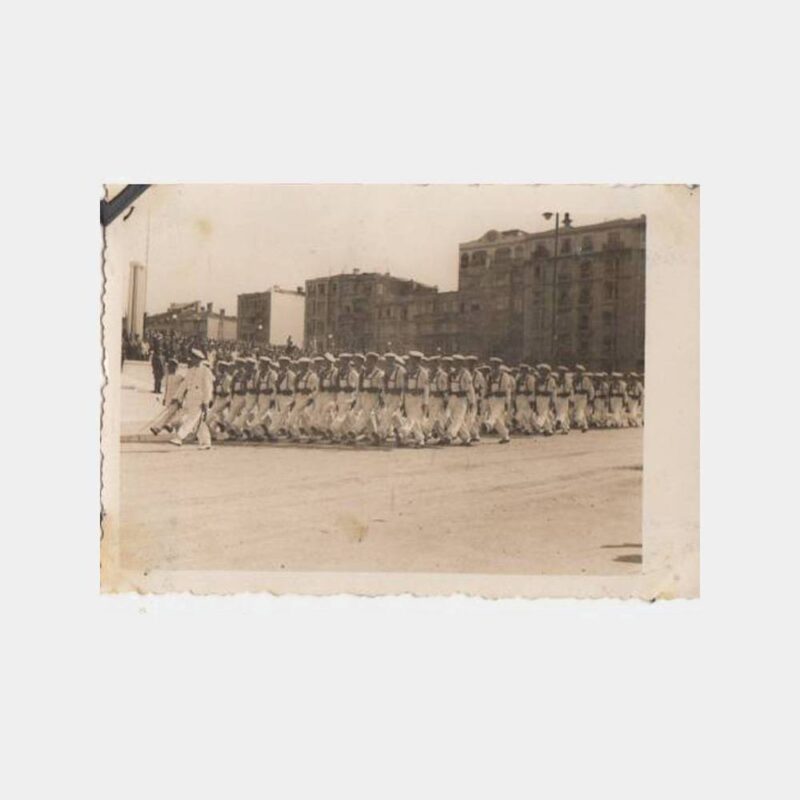 1930 Taksim Tören Geçişi Konulu Fotoğraf