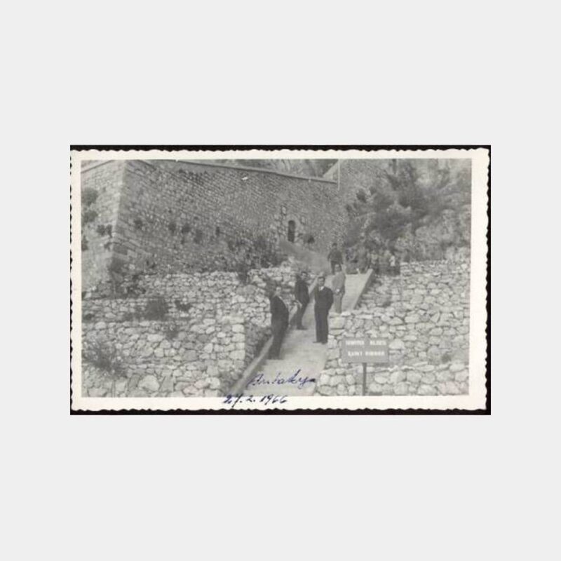 1966 Antakya Saint Pierre Kilisesi Girişi Fotoğraf