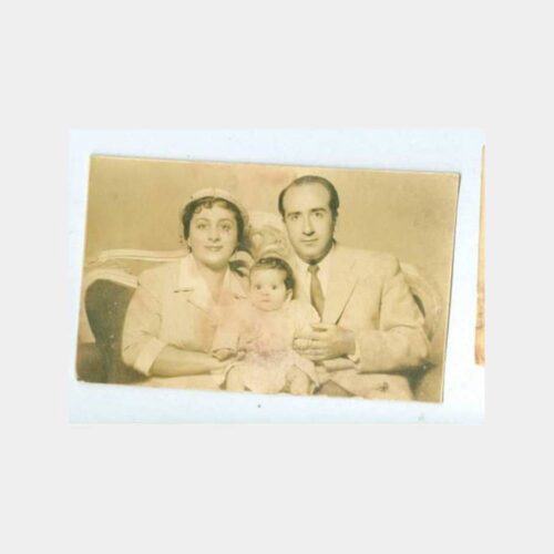 1940 Şapkalı Kadın ve Aile Görünüş Fotoğraf