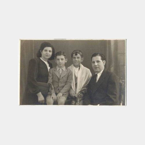 1941 Tel Aviv Musevi Aile Stüdyo Fotoğraf