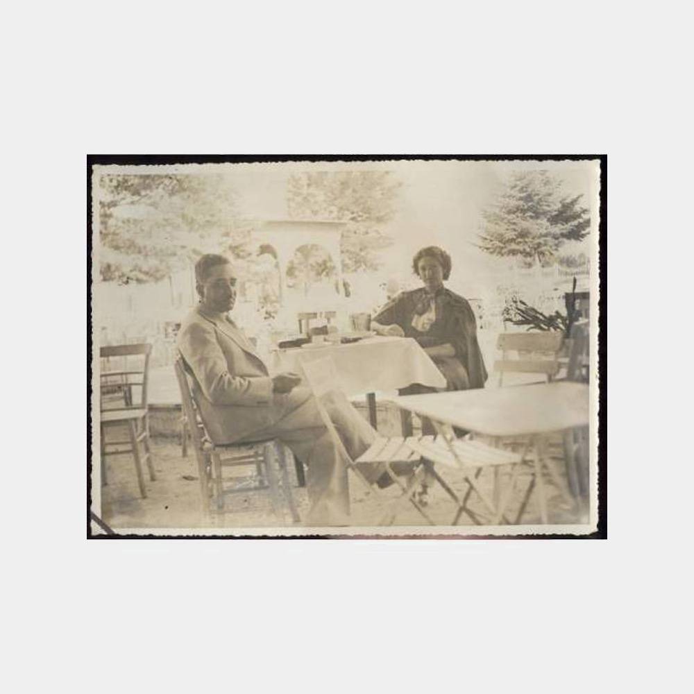 1933 Yalova Termal Park Aile Görünüş Fotoğraf