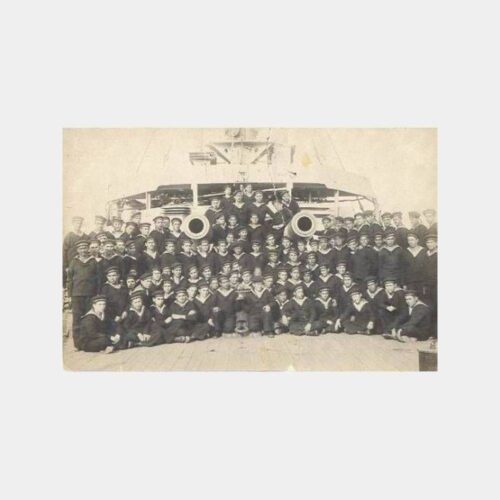 Yavuz Savaş Gemisi Tüm Denizcileriyle Fotoğraf