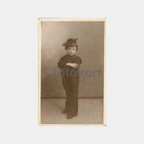 1934 Denizci Giysili Şapkalı Çocuk Stüdyo Fotoğraf