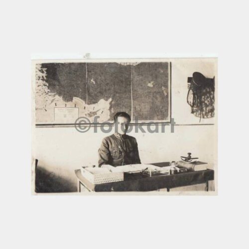 1932 Komutan Masası Arkası Haritalı Fotoğraf