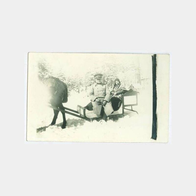 1929 Sarıkamış Atlı Kızakta Subay Ailesi Fotoğraf