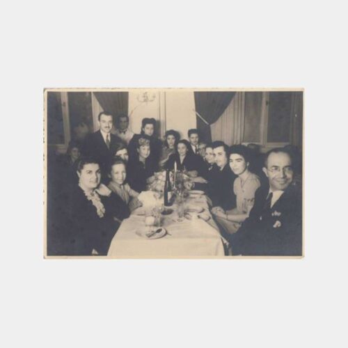 1945 Yemek Kültürü Aile Konulu Fotoğraf