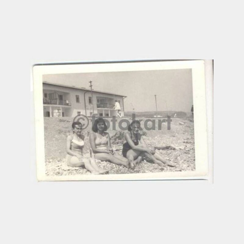 1958 Burgazada Sahilinde Plaj Fotoğraf