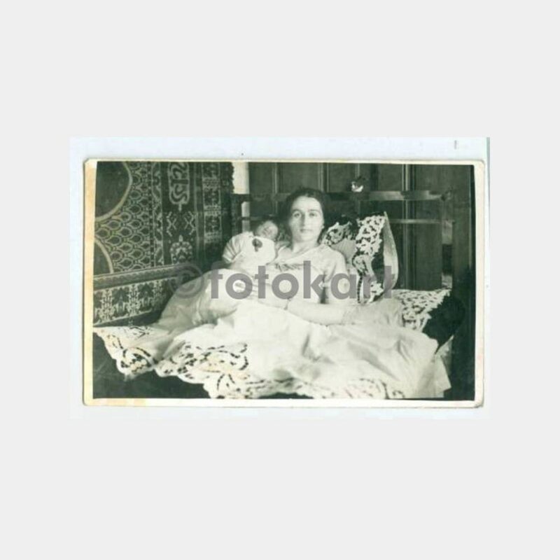 1938 Edirne Lohusa Yatağında Anne Bebek Fotoğraf