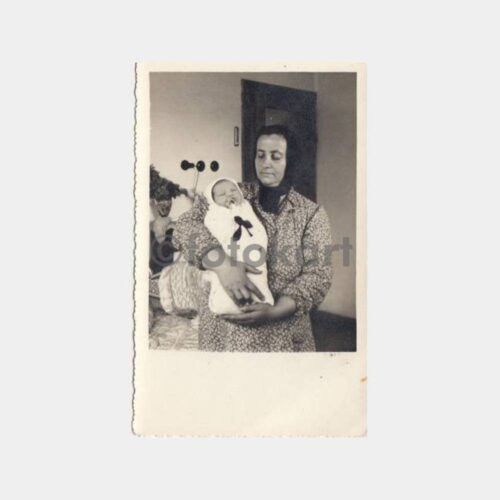 1949 İzmit Bebek Ailesi Fotoğraf