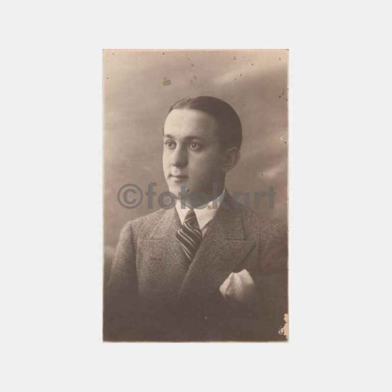 1931 Kravatlı Beyefendi Konulu Fotoğraf