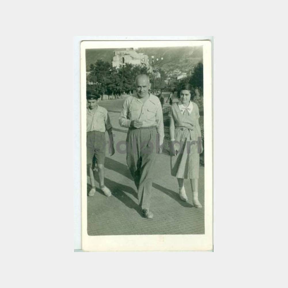 1951 Bursa Çekirge Ulus Meydanı Aile Fotoğraf