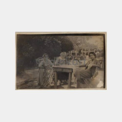 1930 Yalova Park Kadınlar Fotoğraf