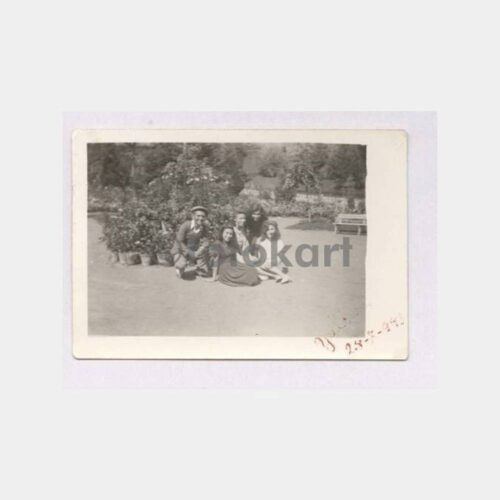 1943 Yalova Parkta Gençler Görünüş Fotoğraf