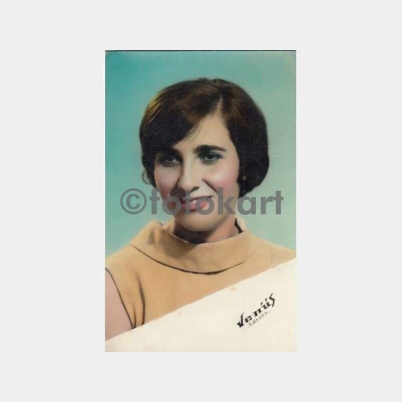 1965 Gölcük Foto Stüdyosu Kadın Boyama Fotoğraf
