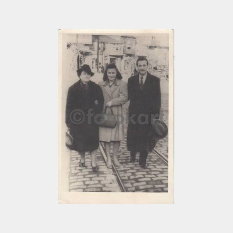 1940 Kadıköy Cadde Aile Konulu Fotoğraf