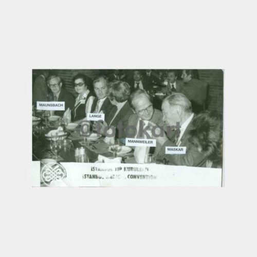 1980 İstanbul Tıp Kurultayı Konulu Fotoğraf