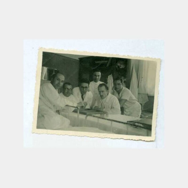 1950 Doktor ve Hemşire Konulu Fotoğraf - Görsel 3