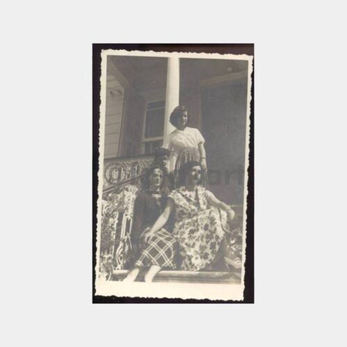 1950 Göztepe Tarihi Ev ve Kadınlar Fotoğraf