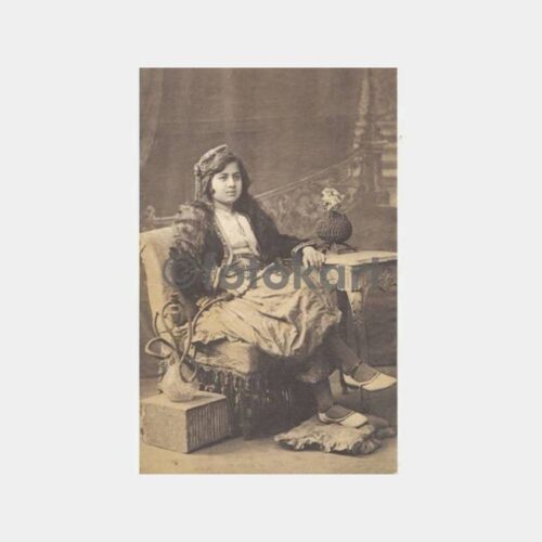 1910 Nargileli Kadın Reprodüksiyon Kartpostal