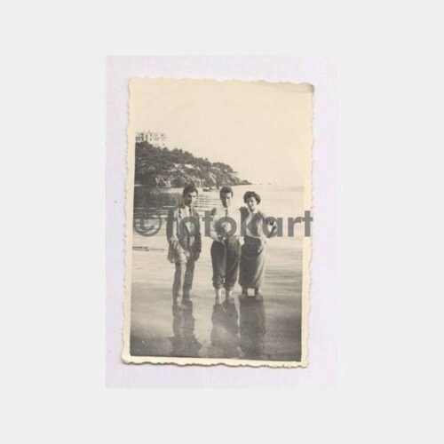 1940 Heybeliada Deniz Kenarında Aile Fotoğraf