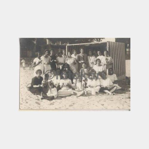 1923 St. George De Didonne Aile Fotoğrafı