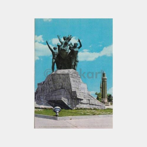 1980 Antalya Atatürk Anıtı Görünüş Kartpostal
