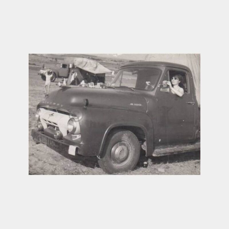 1950 Yabancı Eski Otomobil Konulu Fotoğraf
