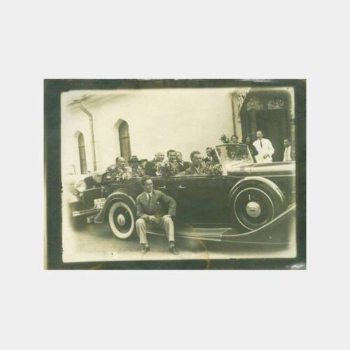 1928 Eski Gelin Arabası Otomobil Konulu Fotoğraf