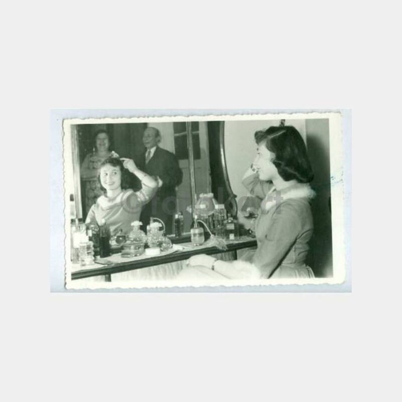 1958 Samsun Parfüm Itrıyat-Koku Konulu Fotoğraf