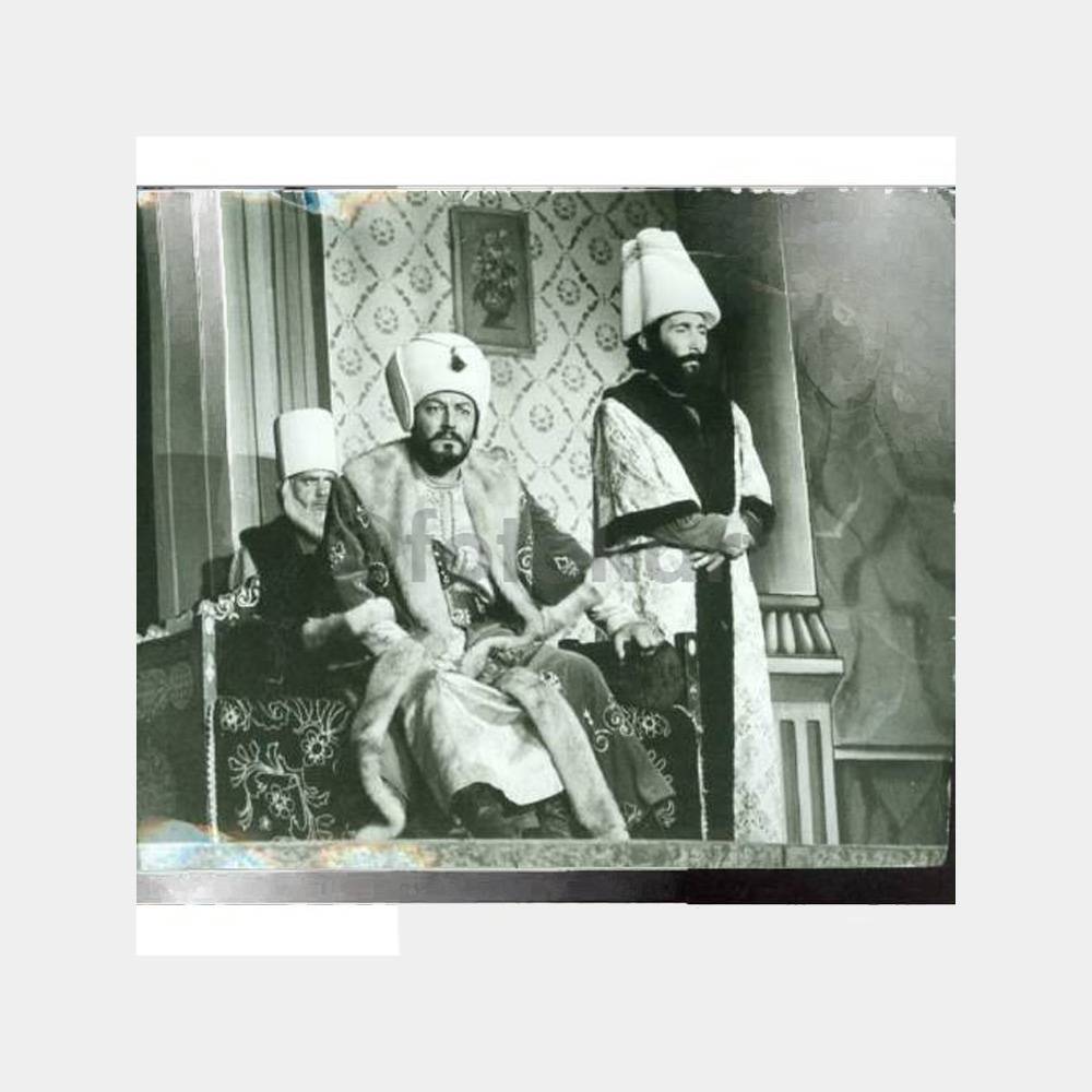 1952-1990 Türk Tiyatro Arşiv Fotoğrafları (47 Adet) - Görsel 2