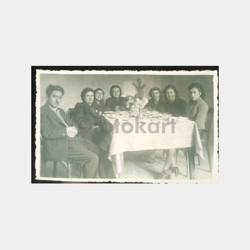 1939 Zonguldak Öğretmenler Yemekte Fotoğraf