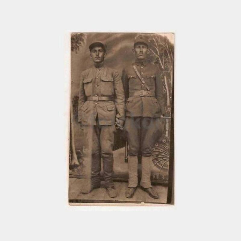 El Ele Tutuşmuş İki Asker Hatıra Fotoğrafı