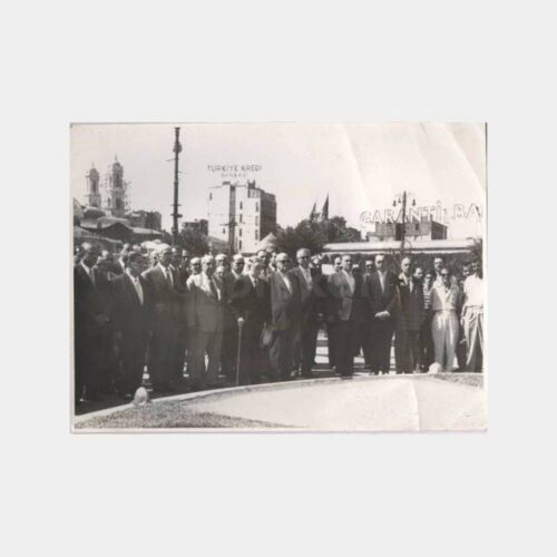 Türkiye İş Bankası Mensupları Tören Görünüş Fotoğraf