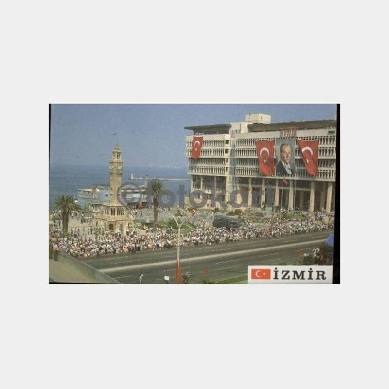 İzmir Konak Meydanı Tören Görünüş Kartpostal