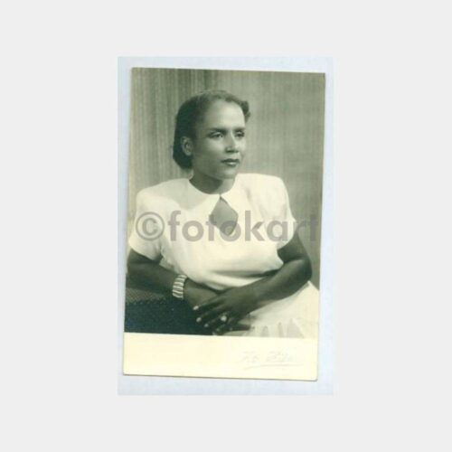 1955 Güzel Kadın Görünüş Stüdyo Fotoğraf