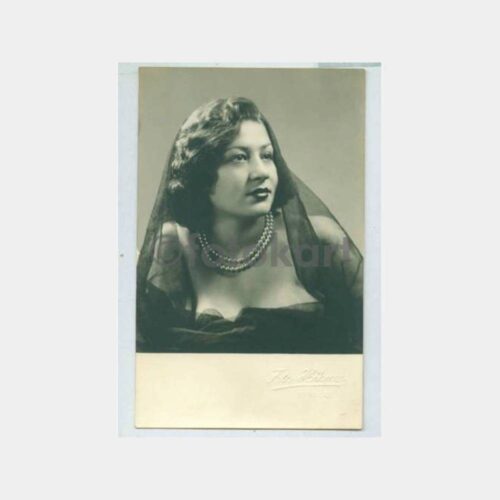 1955 Güzel Kadın Görünüş Stüdyo Fotoğraf