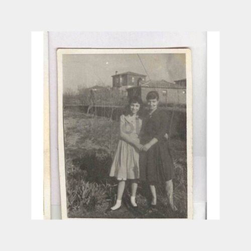 Tarihi Ev Önünde Kadınlar Fotoğraf