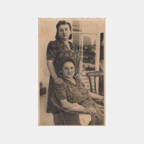 1943 Kadıköy -Foto Kip- Aynı Giyimli Kadınlar Fotoğraf