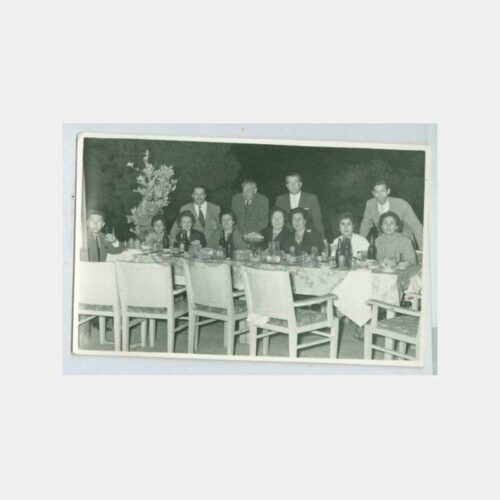 1950 Yemek Bira Kültürü Masa Önünde Grup Fotoğraf