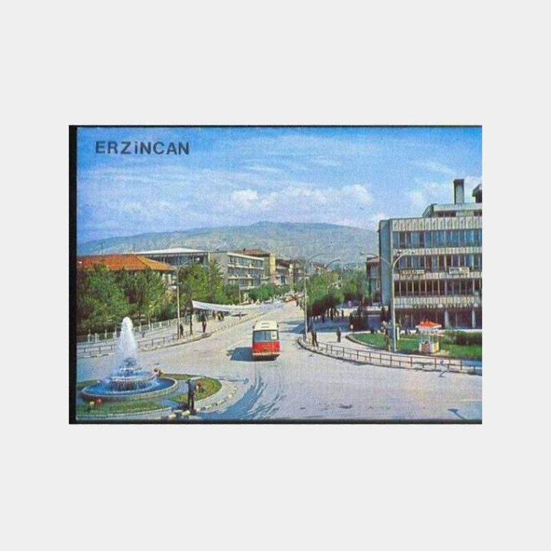 Erzincan Şehir Meydanı Görünüş Kartpostal