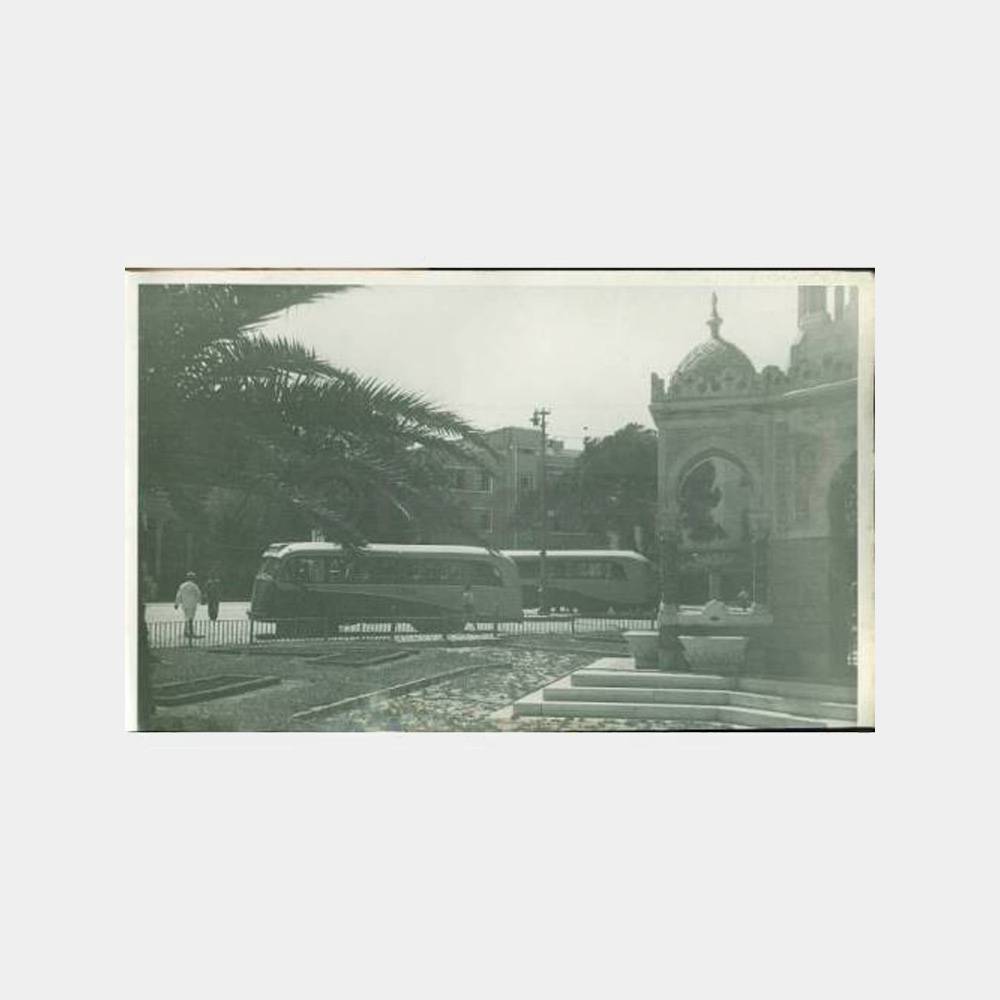 1948 İzmir Konak Saat Kulesi ve Otobüsler Fotoğraf