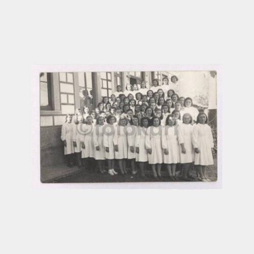 1933 Ödemiş Beyaz Önlüklü Kızlar Fotoğraf