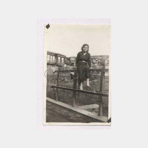 Tarihi Ev ve Kadın Konulu Fotoğraf