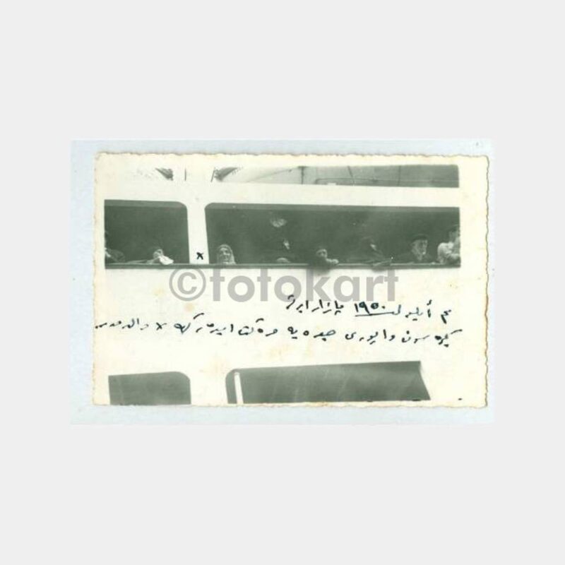 1951 Vapur Güvertesinde Yolcular Görünüş Fotoğraf