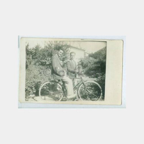 1931 Bisikletli Gençler Görünüş Fotoğraf