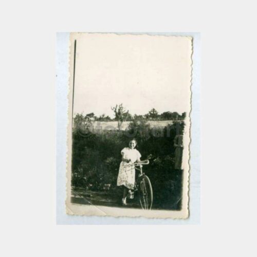 1940 Susurluk - Bisikletli Kız Fotoğraf